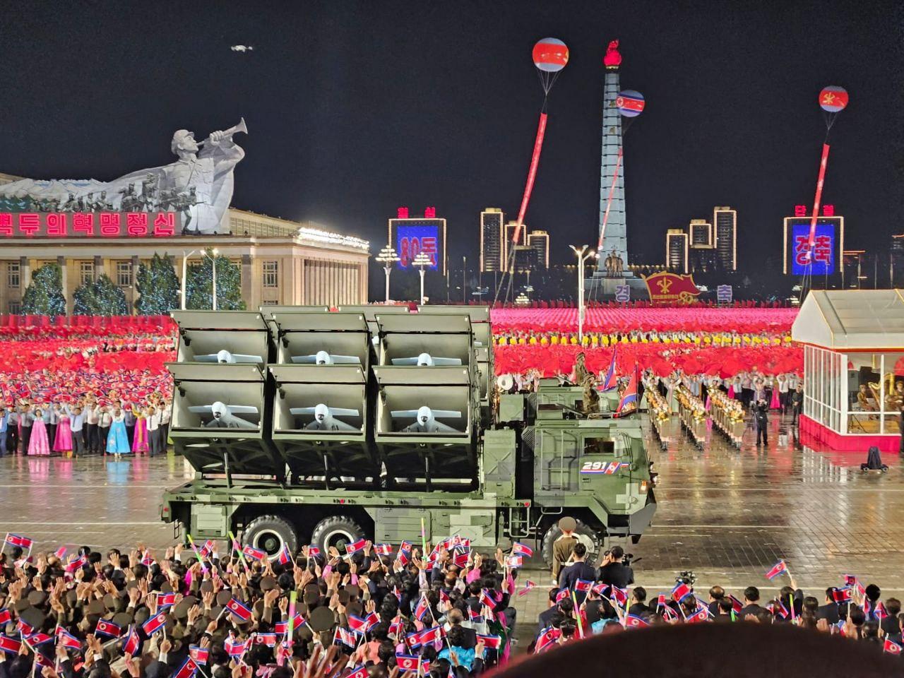 Фото Экс-мэр Новосибирска Локоть прилетел на военный парад в Пхеньян 2